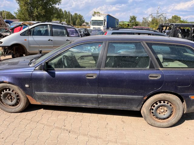 bontott VOLVO V40 Bal első Féknyereg Munkahengerrel