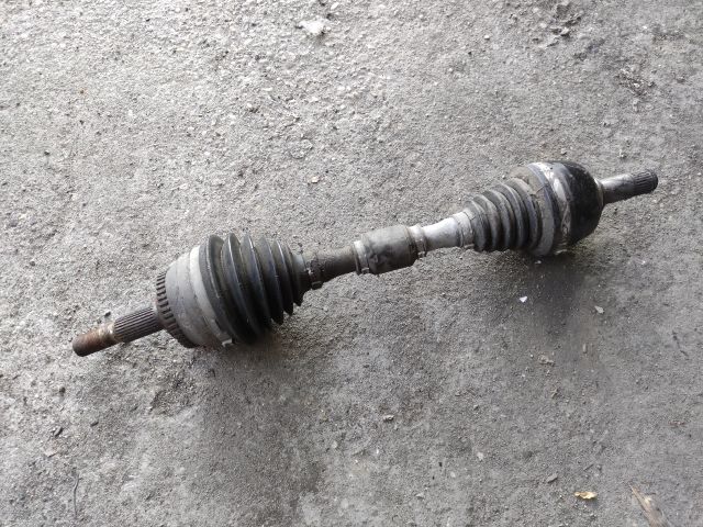 bontott VOLVO V40 Bal Féltengely