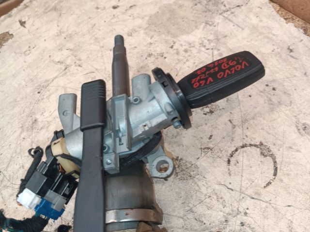 bontott VOLVO V40 Gyújtáskapcsoló Házzal