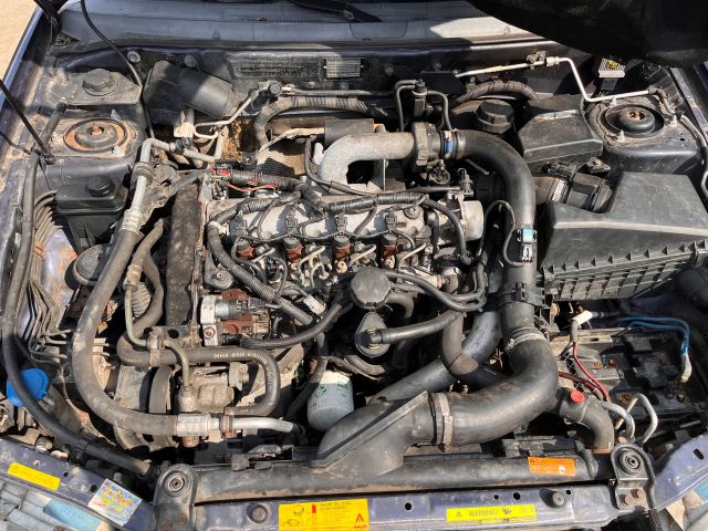 bontott VOLVO V40 Jobb első Lengőkar