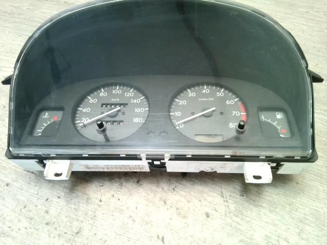 bontott VOLVO V40 Kilométeróra