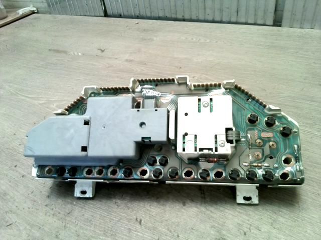 bontott VOLVO V40 Kilométeróra