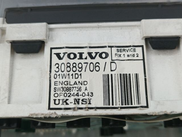 bontott VOLVO V40 Kilométeróra