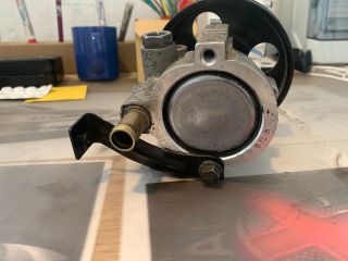 bontott VOLVO V40 Kormányszervó Motor (Hidraulikus)