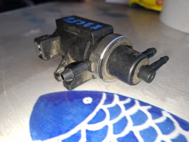 bontott VOLVO V40 Lefújószelep