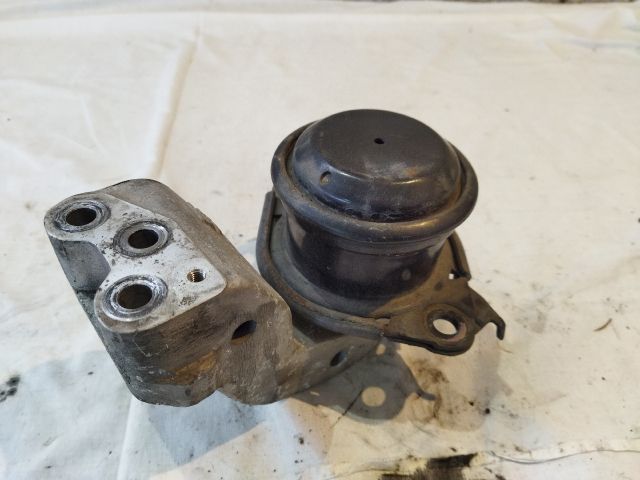 bontott VOLVO V40 Motor Tartó Bak (Pozíciófüggetlen)