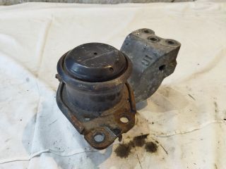 bontott VOLVO V40 Motor Tartó Bak (Pozíciófüggetlen)