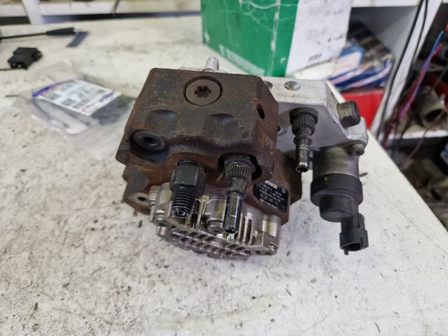 bontott VOLVO V40 Nagynyomású Szivattyú