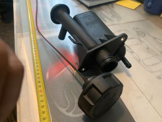 bontott VOLVO V40 Nívópálca