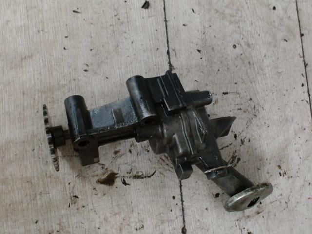 bontott VOLVO V40 Olajszivattyú