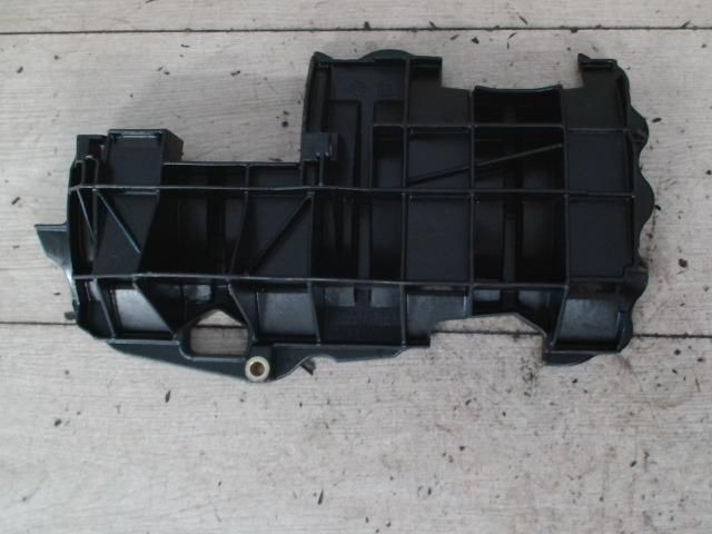 bontott VOLVO V40 Olajteknő