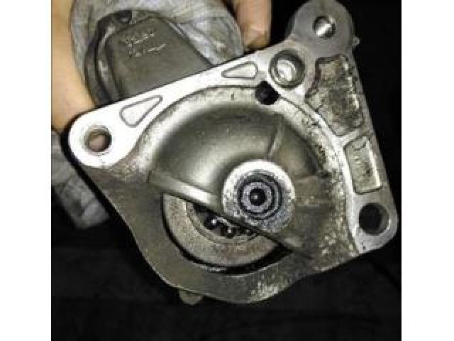 bontott VOLVO V40 Önindító