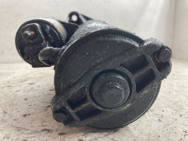 bontott VOLVO V40 Önindító