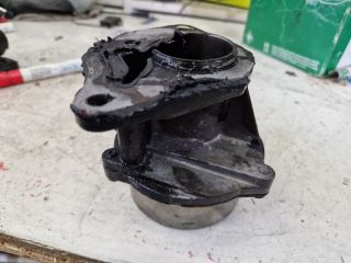 bontott VOLVO V40 Vákumpumpa