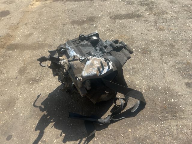 bontott VOLVO V40 Váltó (Mechanikus)