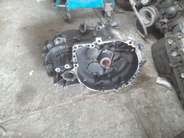 bontott VOLVO V40 Váltó (Mechanikus)