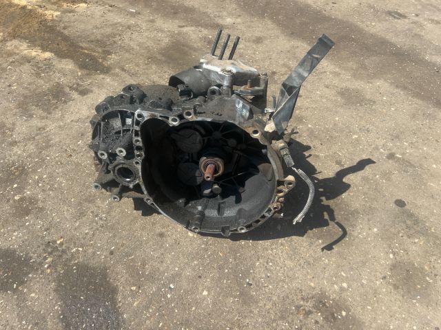 bontott VOLVO V40 Váltó (Mechanikus)