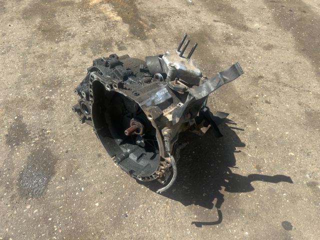 bontott VOLVO V40 Váltó (Mechanikus)