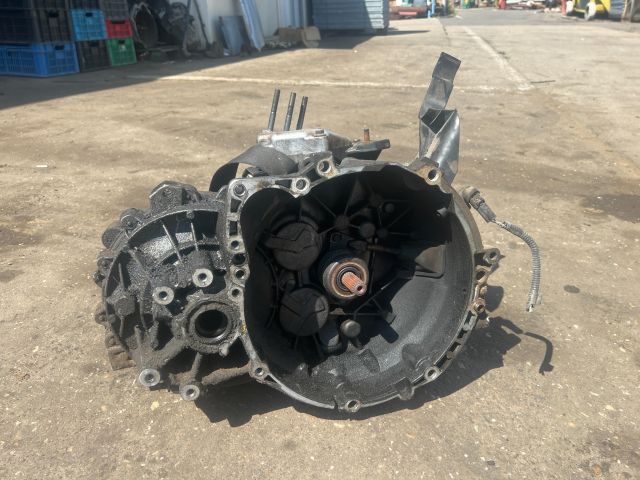 bontott VOLVO V40 Váltó (Mechanikus)