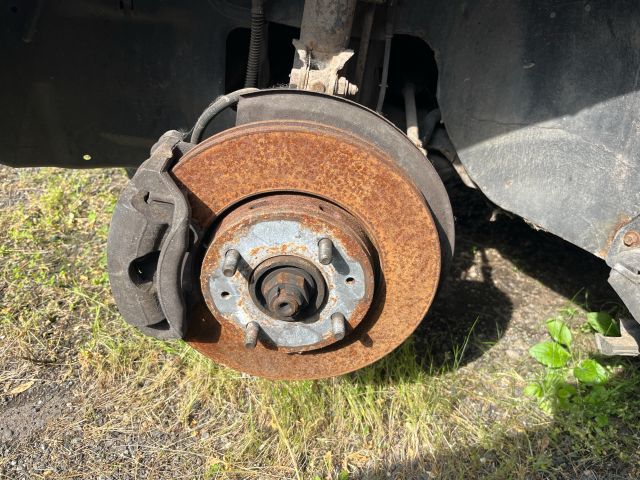 bontott VOLVO V40 Bal első Csonkállvány Kerékaggyal