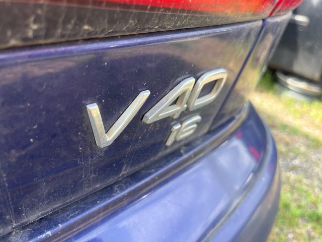 bontott VOLVO V40 Bal első Csonkállvány Kerékaggyal