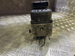 bontott VOLVO V40 ABS Kocka