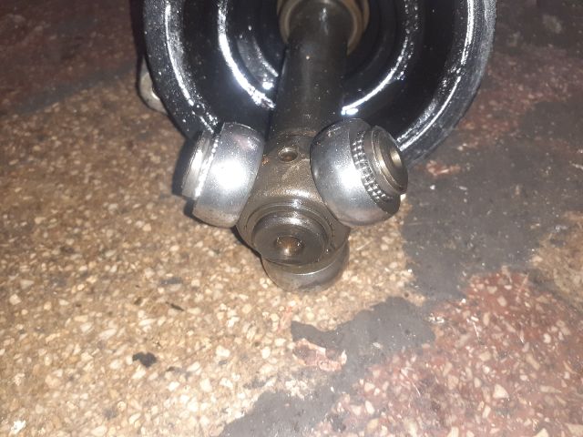 bontott VOLVO V40 Bal Féltengely