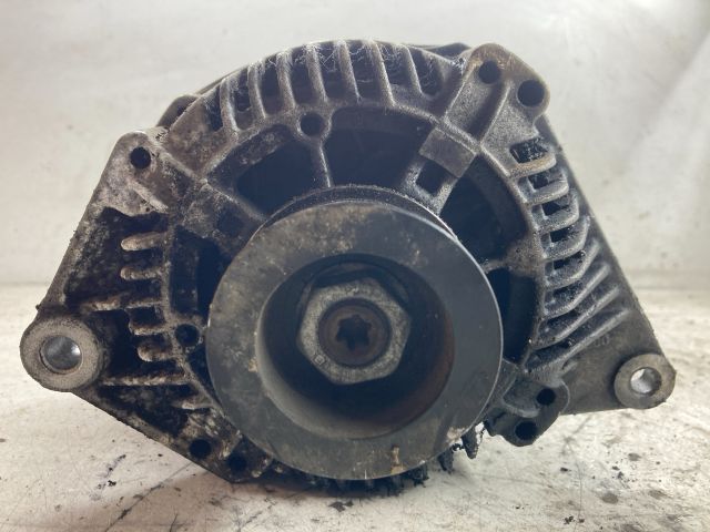 bontott VOLVO V40 Generátor