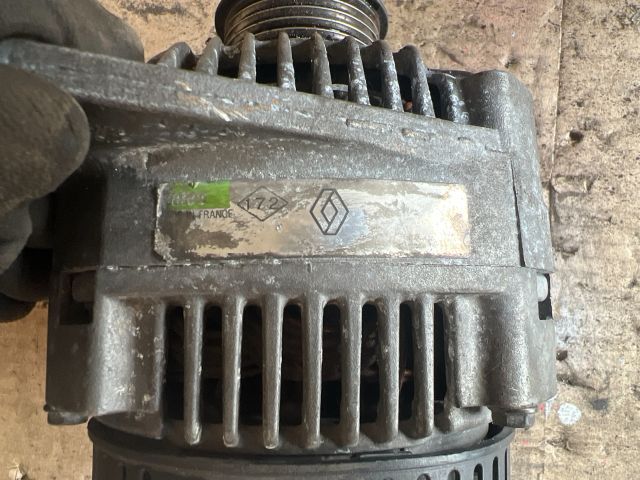 bontott VOLVO V40 Generátor