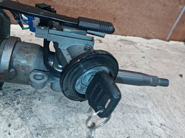 bontott VOLVO V40 Gyújtáskapcsoló Házzal