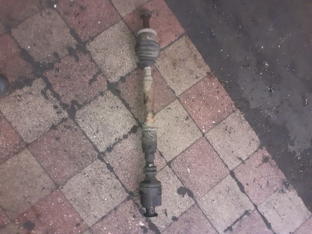 bontott VOLVO V40 Jobb Féltengely