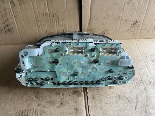 bontott VOLVO V40 Kilométeróra