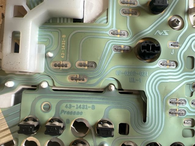 bontott VOLVO V40 Kilométeróra