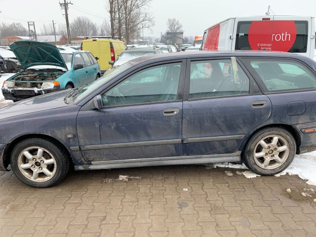 bontott VOLVO V40 Komplett Homlokfal (Részeivel)