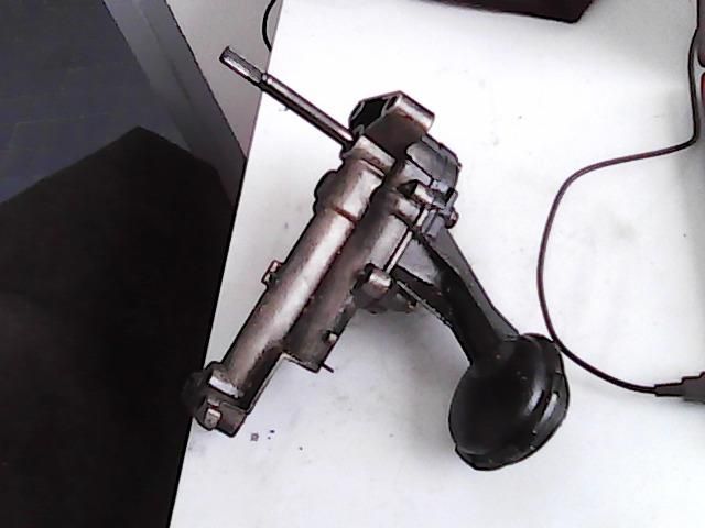 bontott VOLVO V40 Olajszivattyú