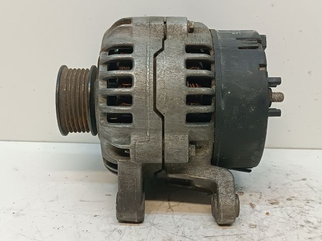 bontott VOLVO V40 Generátor