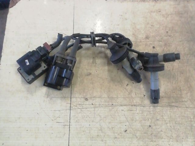 bontott VOLVO V40 Gyújtótrafó Szett