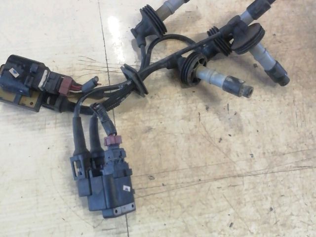 bontott VOLVO V40 Gyújtótrafó Szett