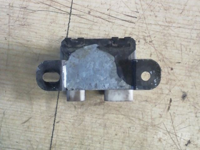 bontott VOLVO V40 Hűtőventilátor Relé