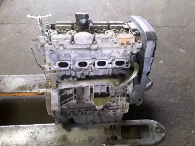 bontott VOLVO V40 Motor (Fűzött blokk hengerfejjel)