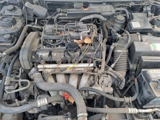 bontott VOLVO V40 Motor (Fűzött blokk hengerfejjel)