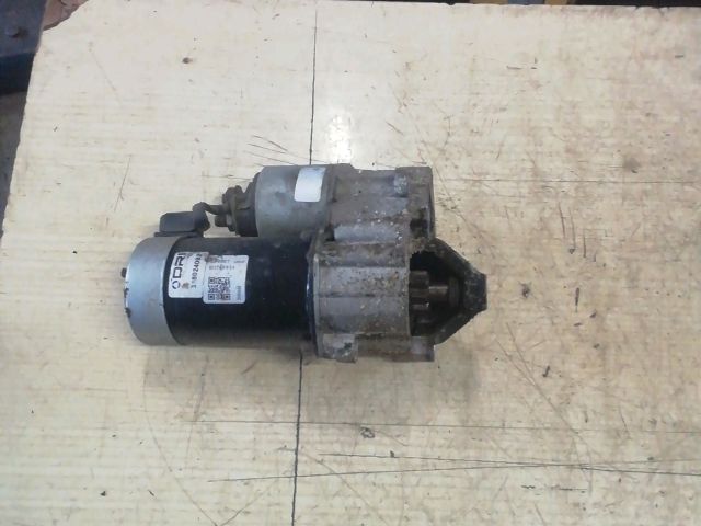 bontott VOLVO V40 Önindító