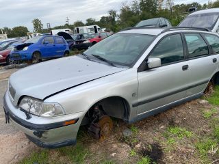 bontott VOLVO V40 Bal első Csonkállvány Kerékaggyal