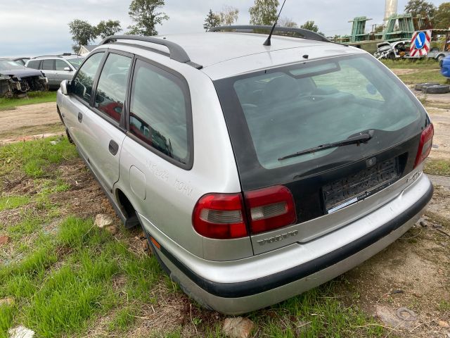 bontott VOLVO V40 Bal első Csonkállvány Kerékaggyal