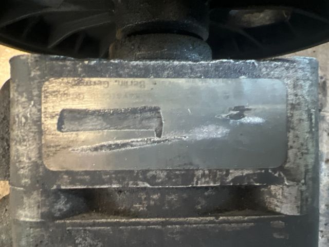 bontott VOLVO V40 Kormányszervó Motor (Hidraulikus)