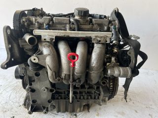 bontott VOLVO V40 Motor (Fűzött blokk hengerfejjel)
