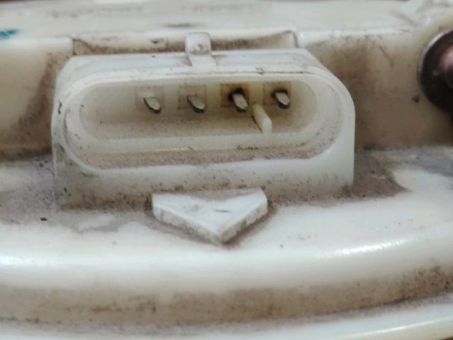 bontott VOLVO V40 Üzemanyag Szivattyú