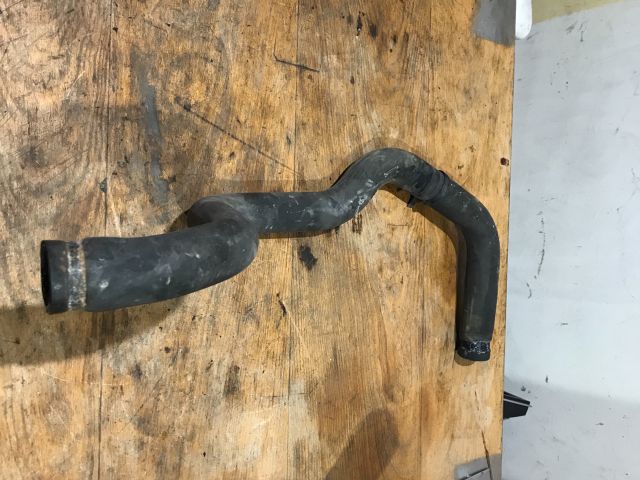 bontott VOLVO V40 Vízcső