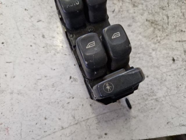 bontott VOLVO V40 Ablakemelő és Tükör Kapcsoló