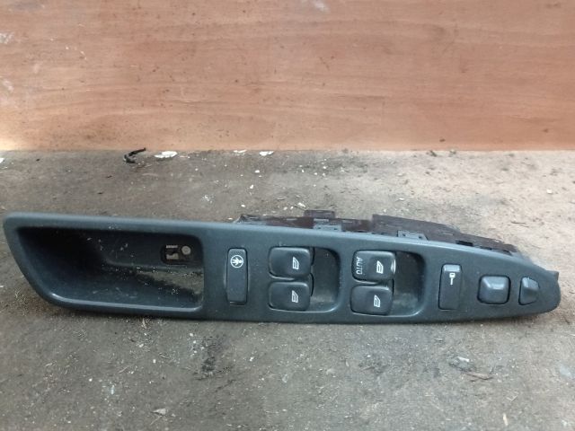 bontott VOLVO V40 Ablakemelő Kapcsoló Négyes / Kettes
